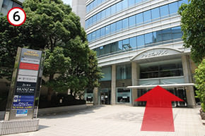 アサヒビルヂングの10階がベリーベスト横浜オフィスの受付となります。